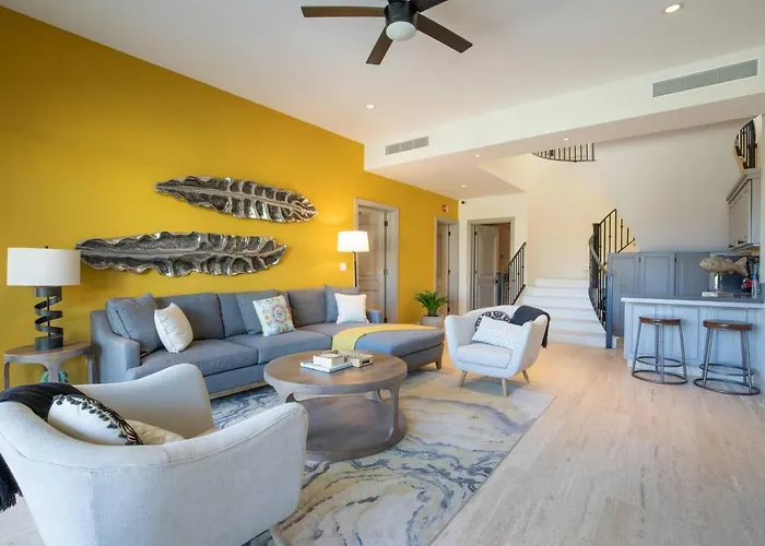 Luxury Retreat, Pool And Close To The