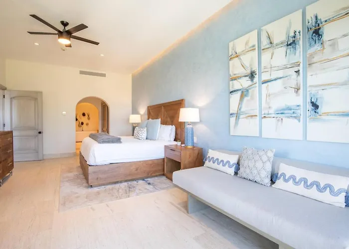Holiday home Luxury Retreat, Pool And Close To The Cabo San Lucas