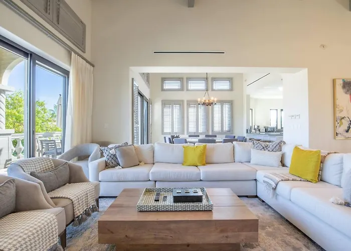 Сasa de vacaciones Luxury Retreat, Pool And Close To The