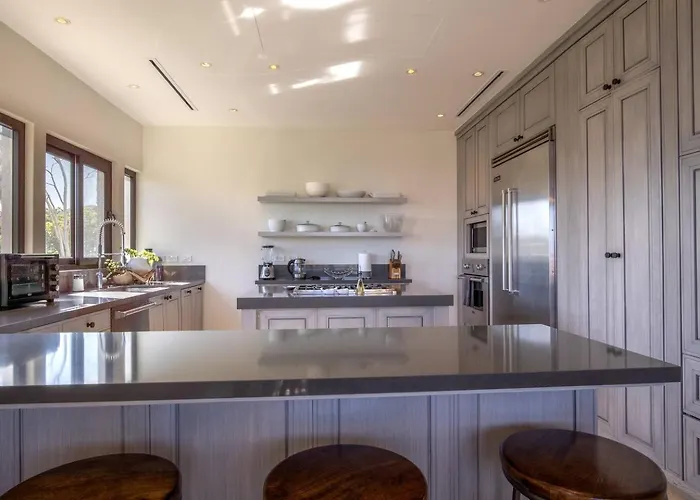 Luxury Retreat, Pool And Close To The Cabo San Lucas