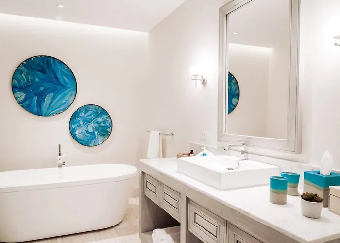 Luxury Retreat, Pool And Close To The Holiday home Cabo San Lucas