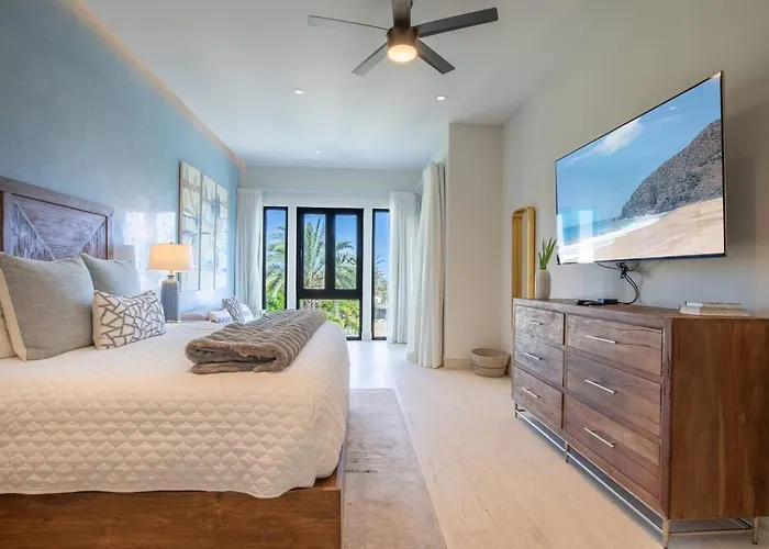 Luxury Retreat, Pool And Close To The