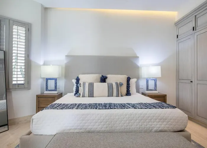 Luxury Retreat, Pool And Close To The Cabo San Lucas