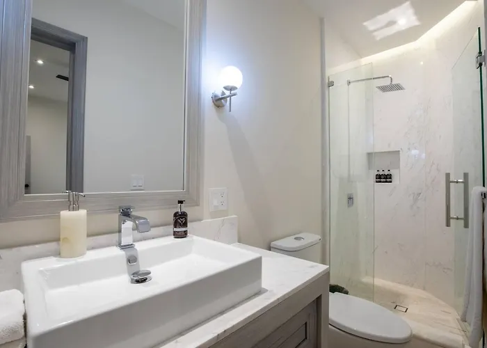 Luxury Retreat, Pool And Close To The Cabo San Lucas